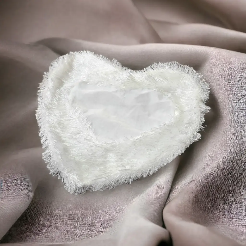 Heart Polyester 43*25cm White