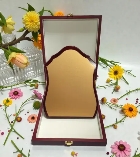 [E101604] Wooden Plaque 1027