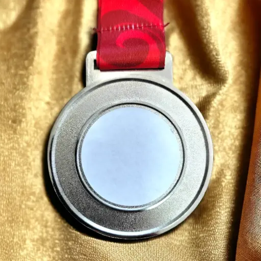 [E100871E] Medal Round Silver Red Lace