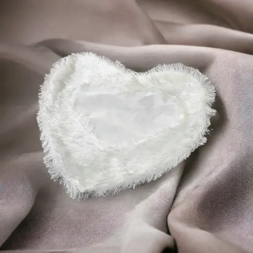 [E100897] Heart Polyester 43*25cm White