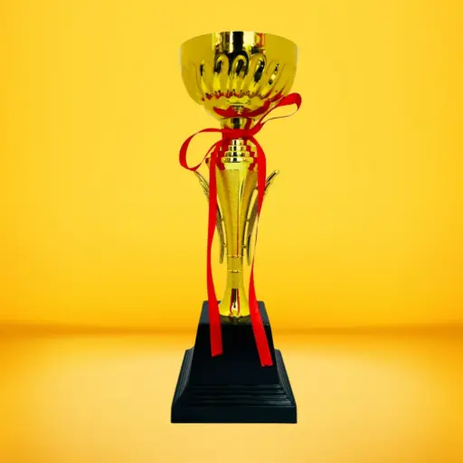 [E102845] EM-1 Trophy  102845 47cm